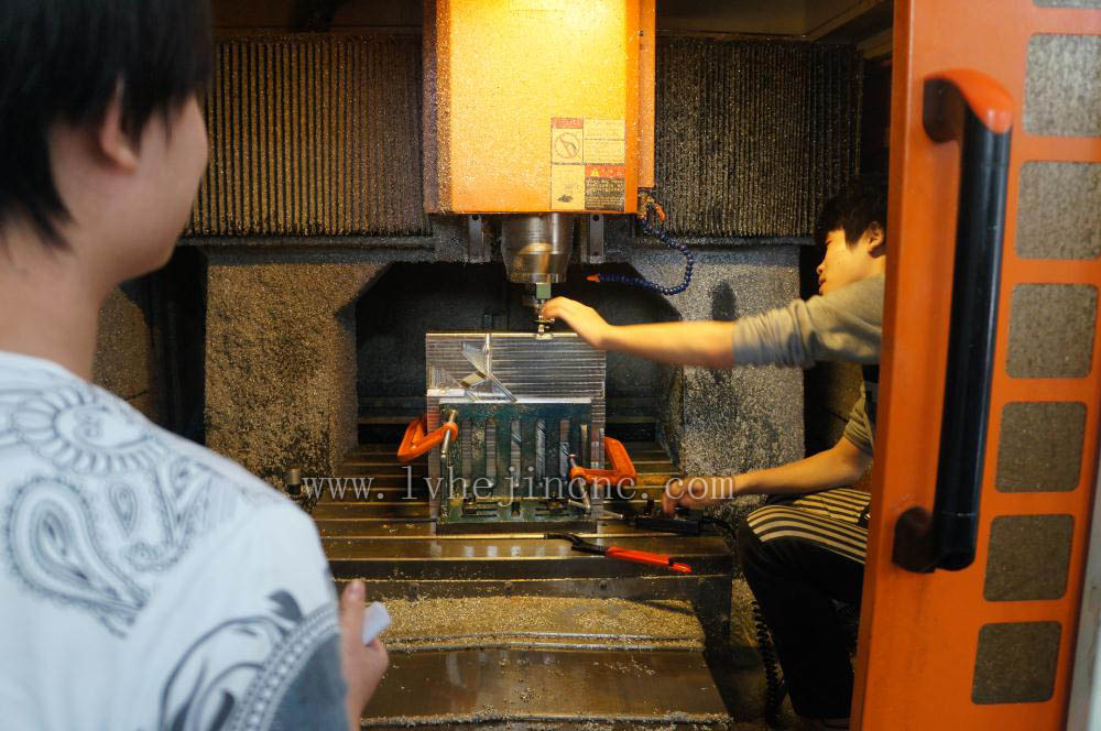 員工調(diào)機 員工調機